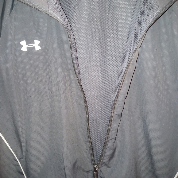Under Armour Light Jacket - Picture 3 of 5